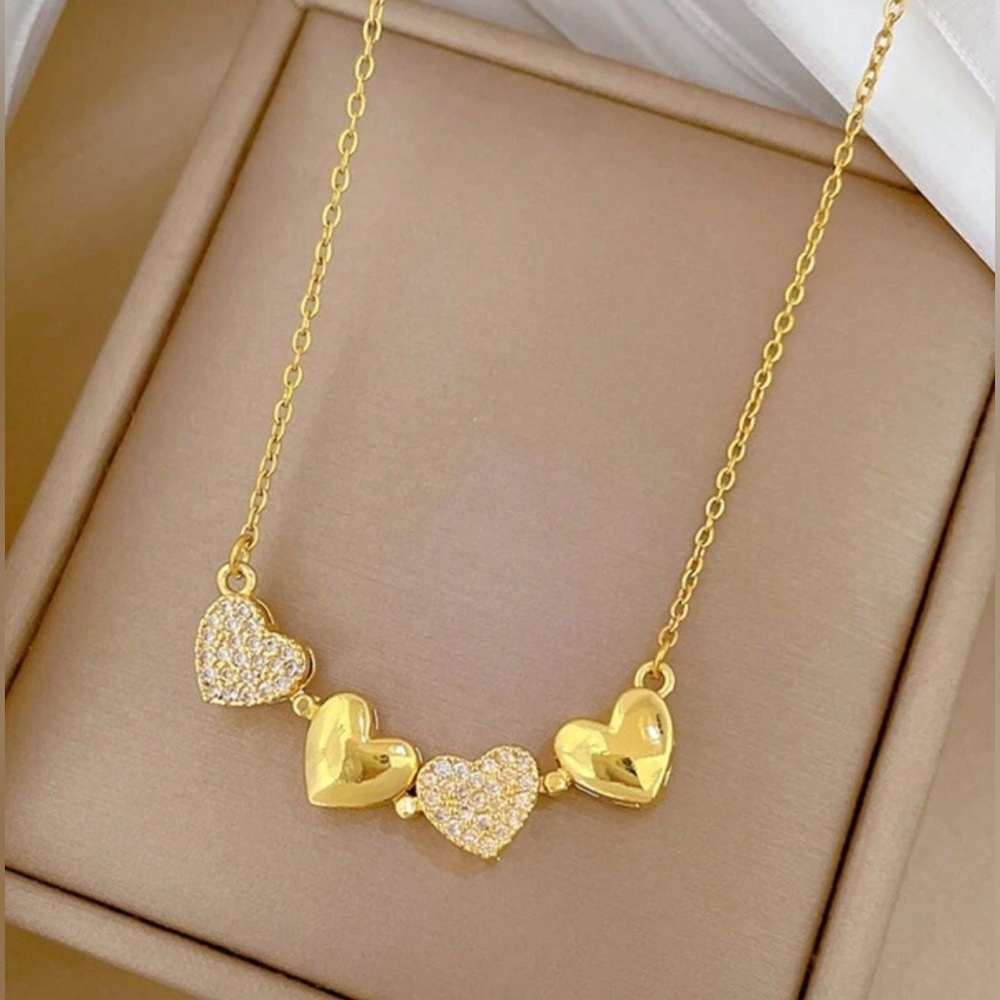 Versátil Necklace Heart Chain Four Cubic Zirconia Stainless Steel